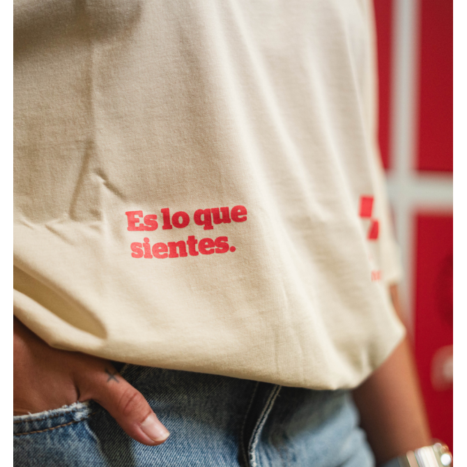 Camiseta "Es lo que sientes" Talla L